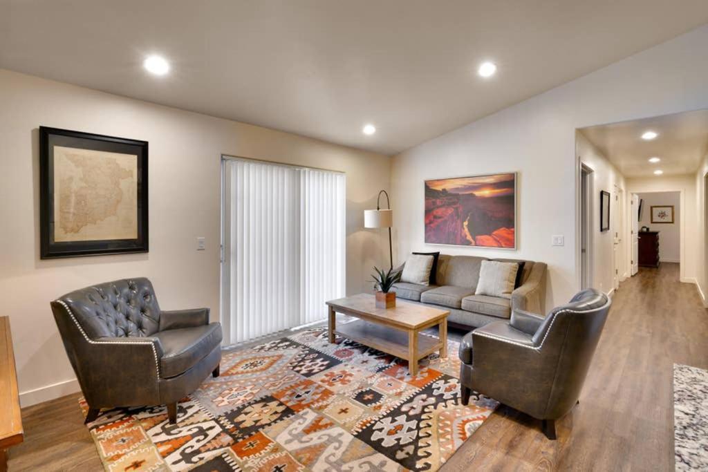 5K Top Floor Redcliff Condo, Pool & Hot Tub モアブ エクステリア 写真